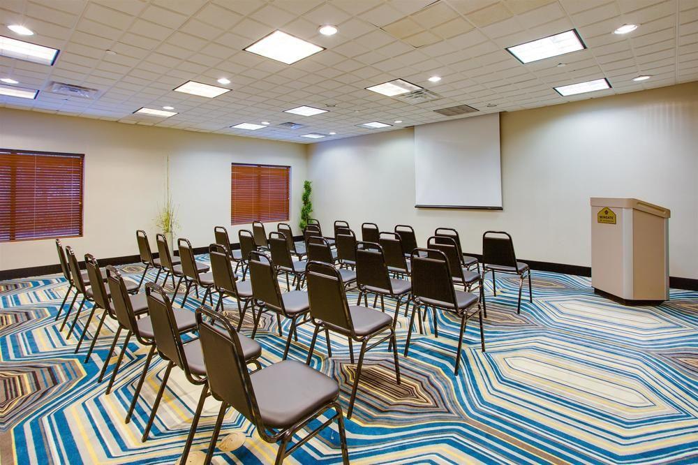 Fairfield Inn & Suites By Marriott Virginia Beach/Norfolk Airport Exterior photo